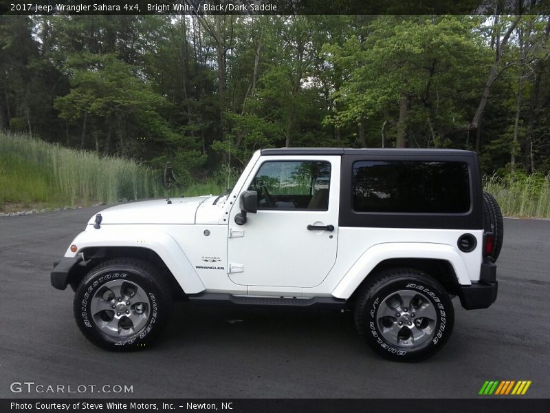 Bright White / Black/Dark Saddle 2017 Jeep Wrangler Sahara 4x4