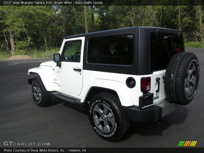 Bright White / Black/Dark Saddle 2017 Jeep Wrangler Sahara 4x4