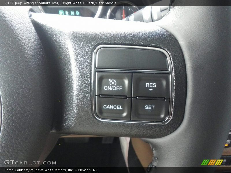 Bright White / Black/Dark Saddle 2017 Jeep Wrangler Sahara 4x4