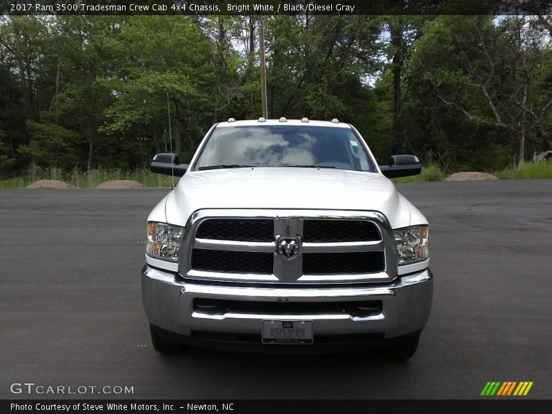 Bright White / Black/Diesel Gray 2017 Ram 3500 Tradesman Crew Cab 4x4 Chassis