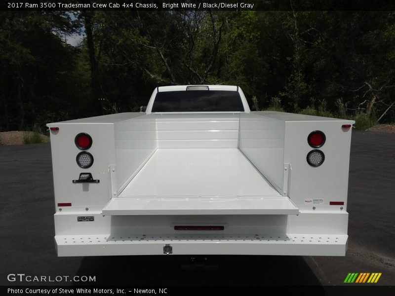 Bright White / Black/Diesel Gray 2017 Ram 3500 Tradesman Crew Cab 4x4 Chassis