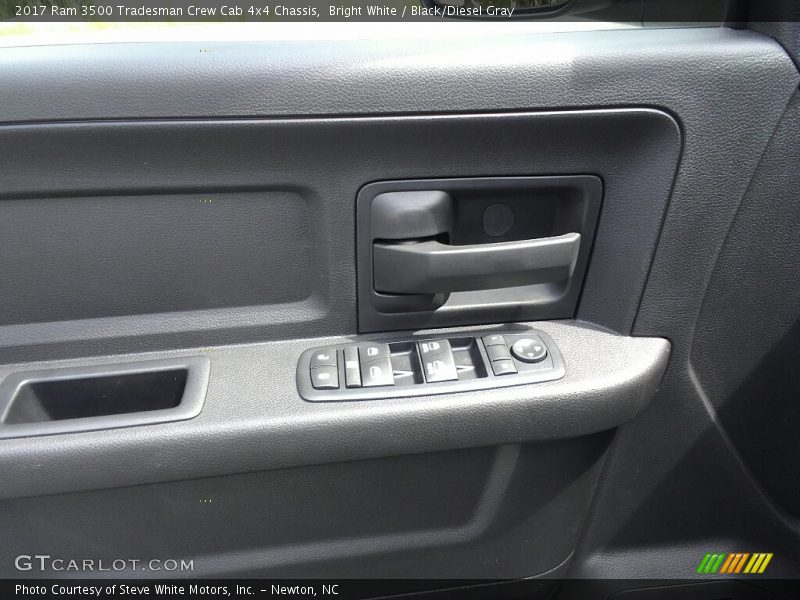 Bright White / Black/Diesel Gray 2017 Ram 3500 Tradesman Crew Cab 4x4 Chassis