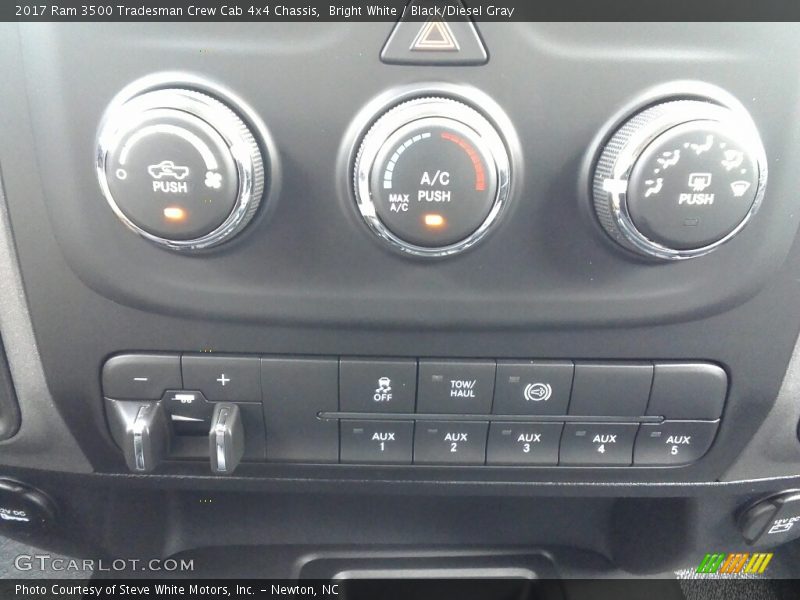 Bright White / Black/Diesel Gray 2017 Ram 3500 Tradesman Crew Cab 4x4 Chassis
