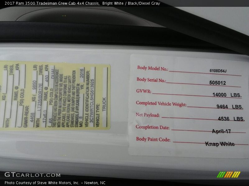 Bright White / Black/Diesel Gray 2017 Ram 3500 Tradesman Crew Cab 4x4 Chassis