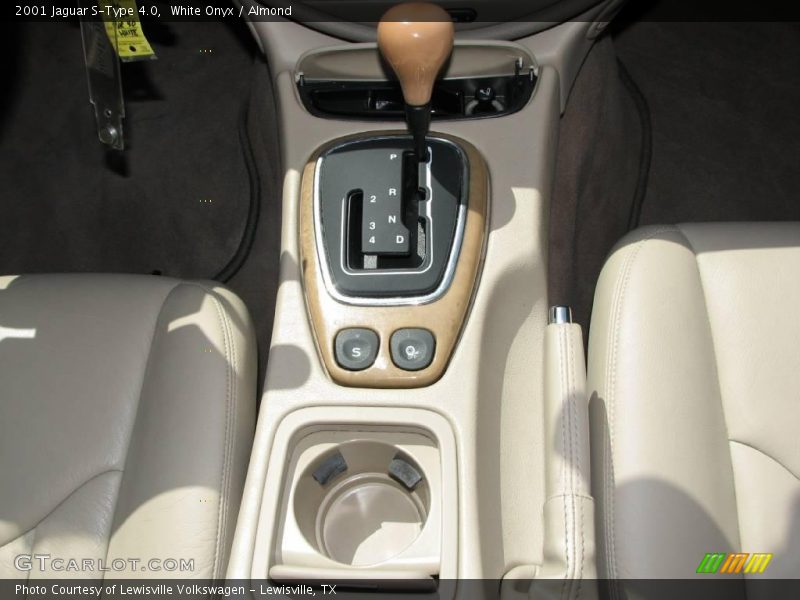White Onyx / Almond 2001 Jaguar S-Type 4.0
