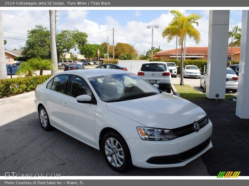 Pure White / Titan Black 2014 Volkswagen Jetta SE Sedan