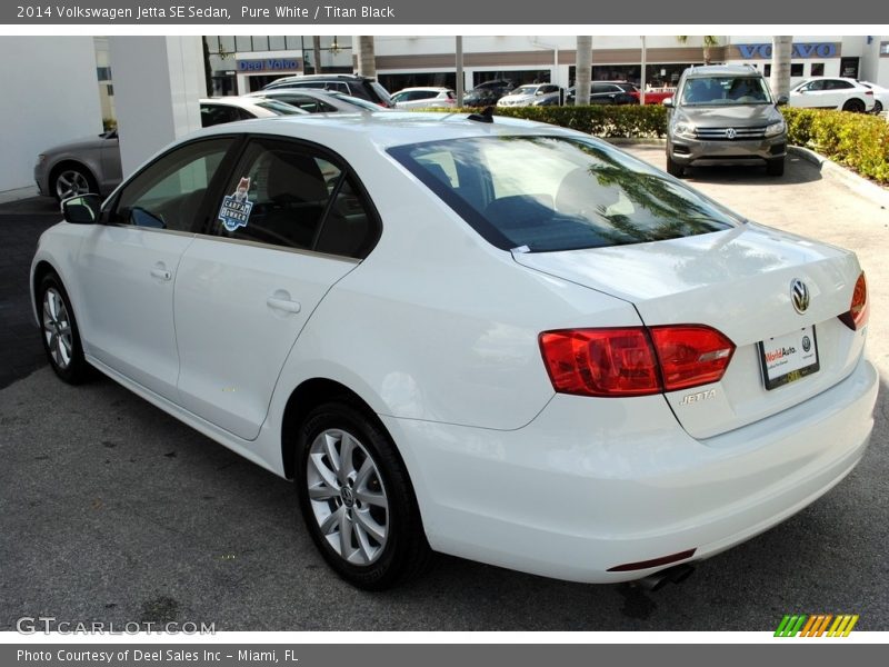 Pure White / Titan Black 2014 Volkswagen Jetta SE Sedan