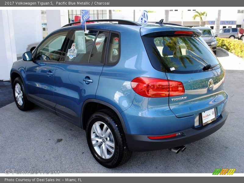 Pacific Blue Metallic / Charcoal 2017 Volkswagen Tiguan S