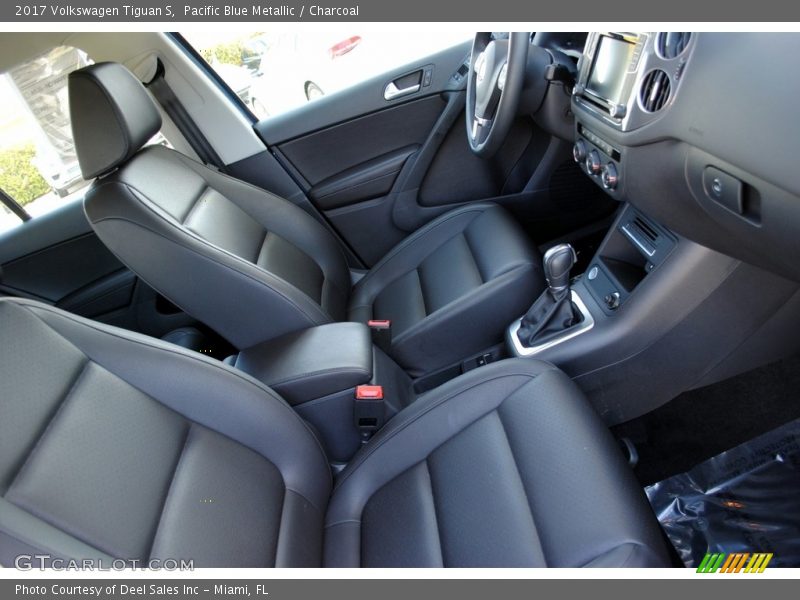 Pacific Blue Metallic / Charcoal 2017 Volkswagen Tiguan S