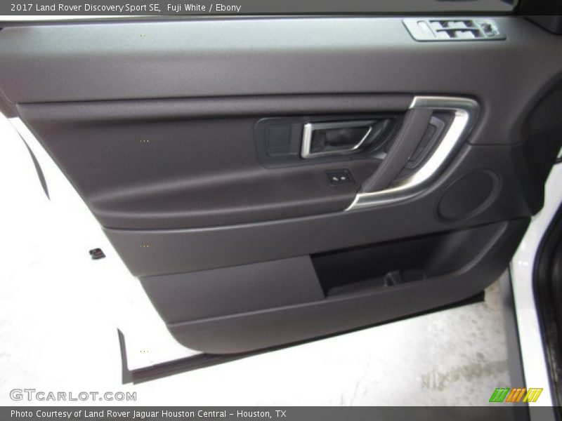 Fuji White / Ebony 2017 Land Rover Discovery Sport SE