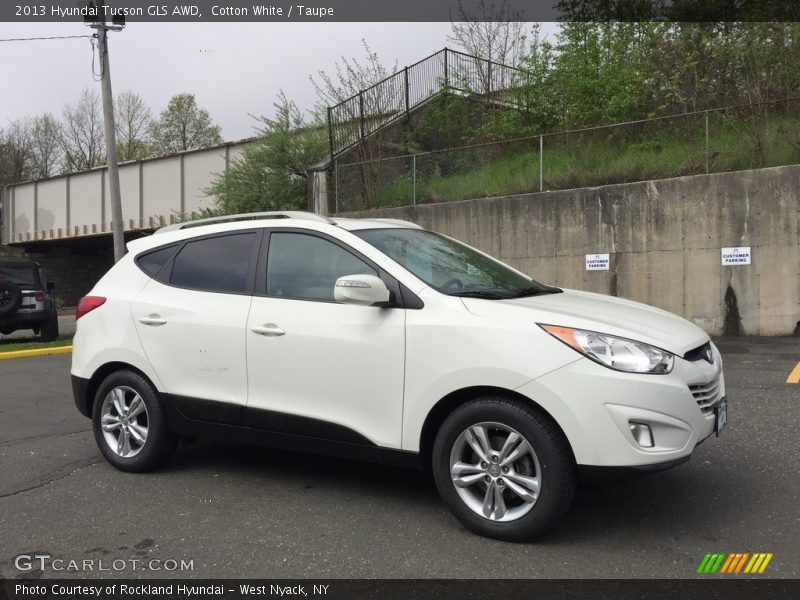 Cotton White / Taupe 2013 Hyundai Tucson GLS AWD