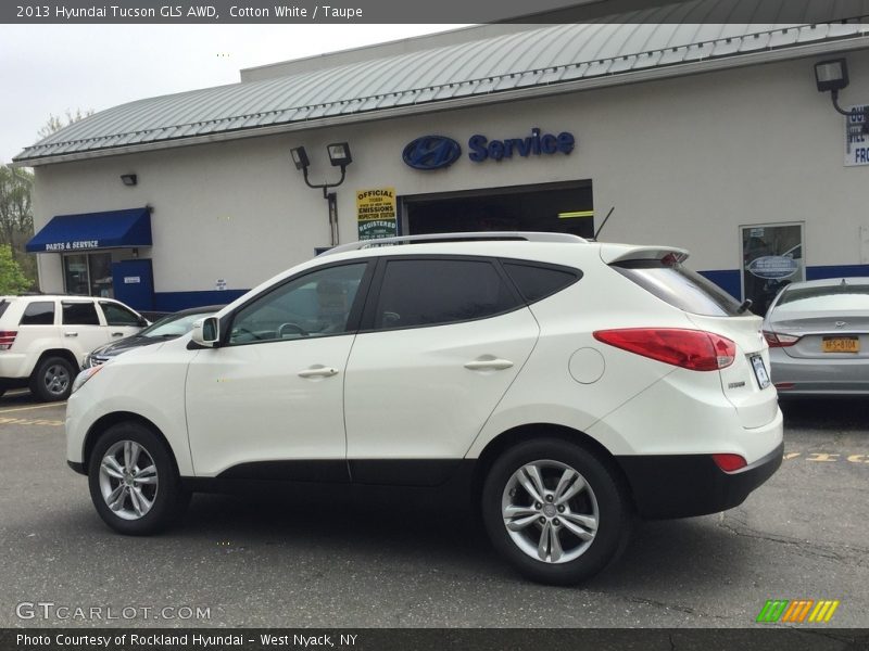 Cotton White / Taupe 2013 Hyundai Tucson GLS AWD