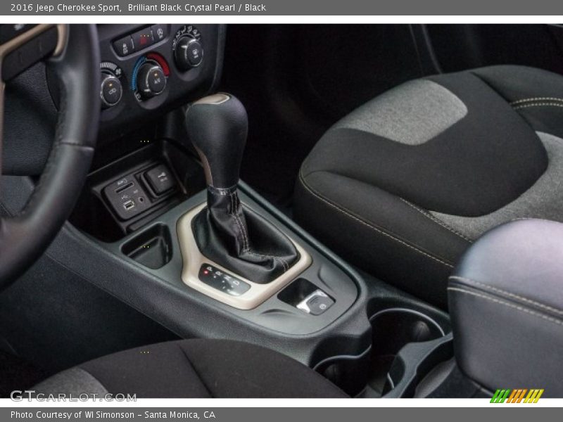 Brilliant Black Crystal Pearl / Black 2016 Jeep Cherokee Sport