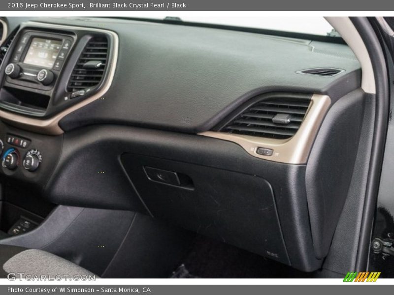 Brilliant Black Crystal Pearl / Black 2016 Jeep Cherokee Sport