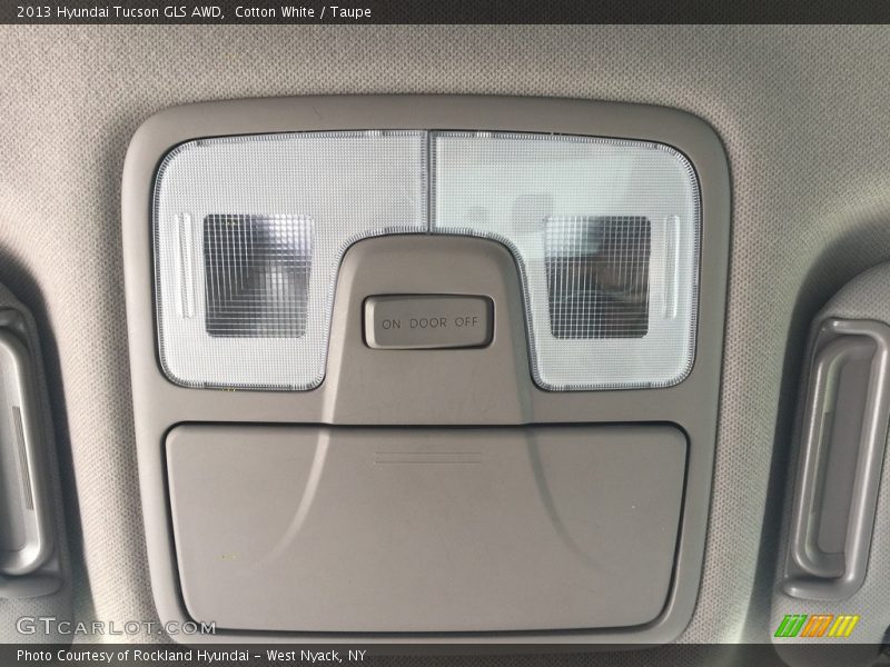 Cotton White / Taupe 2013 Hyundai Tucson GLS AWD