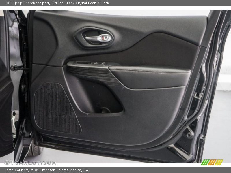 Brilliant Black Crystal Pearl / Black 2016 Jeep Cherokee Sport