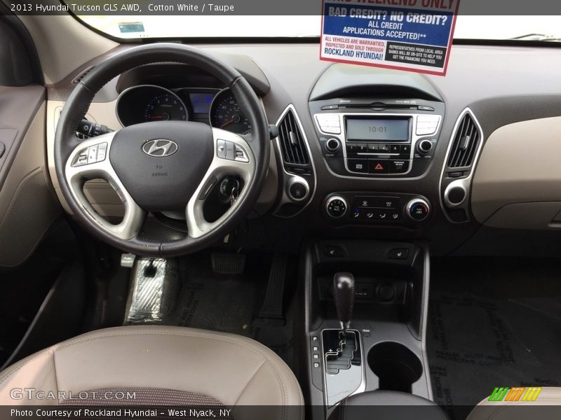Cotton White / Taupe 2013 Hyundai Tucson GLS AWD