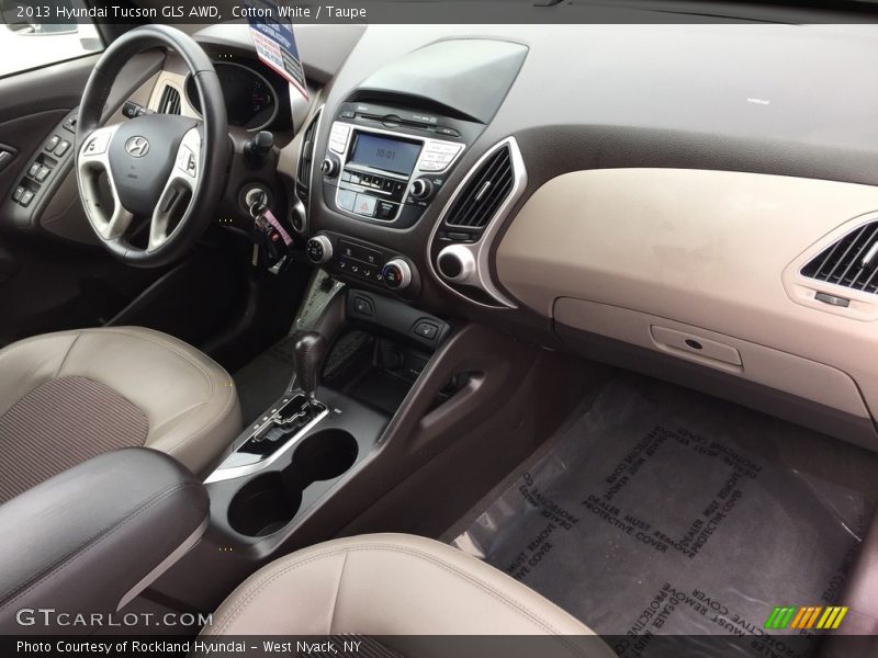 Cotton White / Taupe 2013 Hyundai Tucson GLS AWD