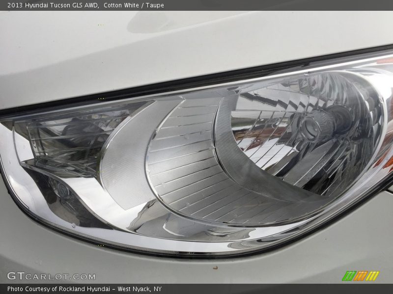Cotton White / Taupe 2013 Hyundai Tucson GLS AWD