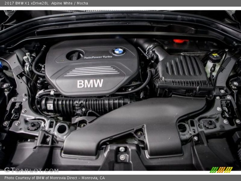 Alpine White / Mocha 2017 BMW X1 xDrive28i