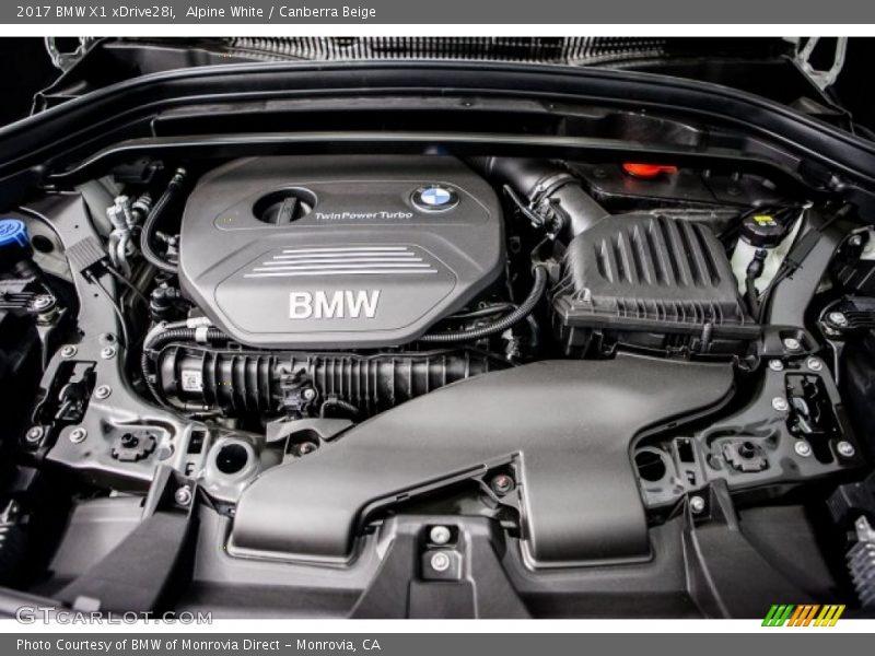 Alpine White / Canberra Beige 2017 BMW X1 xDrive28i