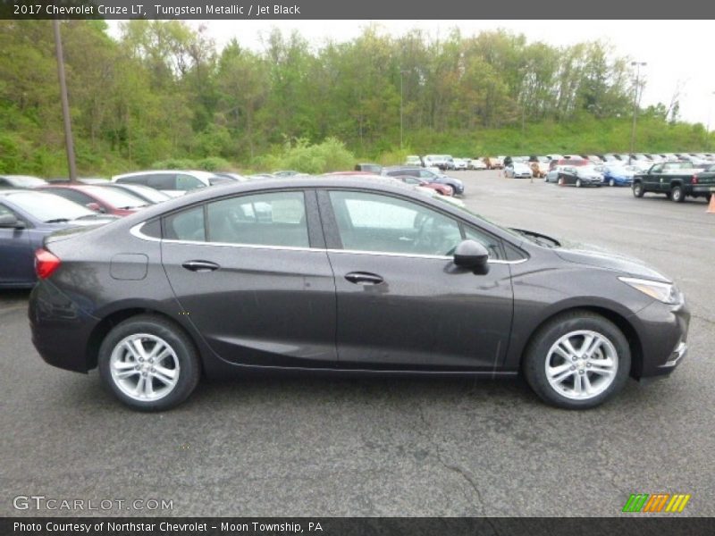 Tungsten Metallic / Jet Black 2017 Chevrolet Cruze LT