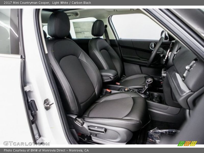 Light White / Carbon Black 2017 Mini Countryman Cooper