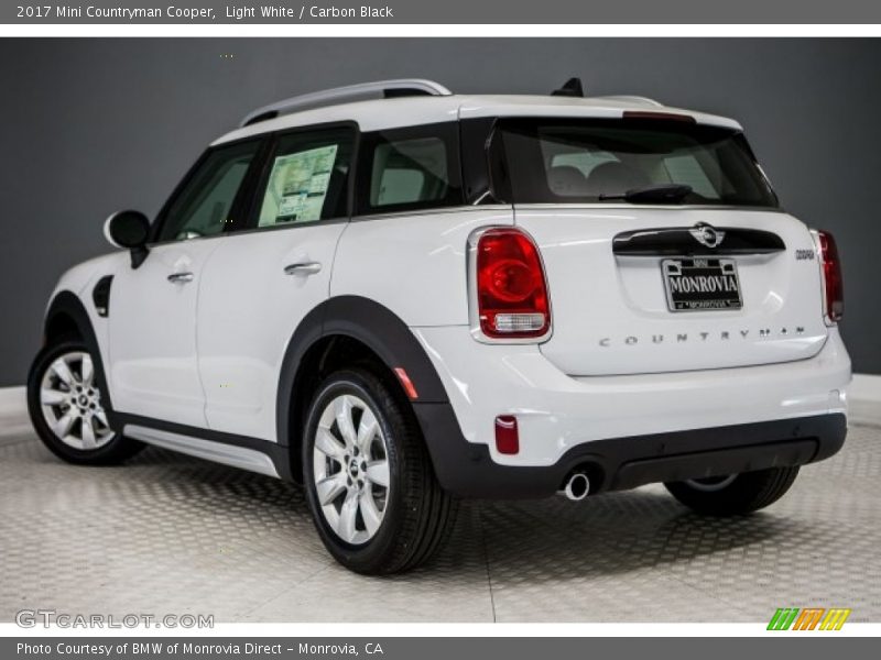 Light White / Carbon Black 2017 Mini Countryman Cooper
