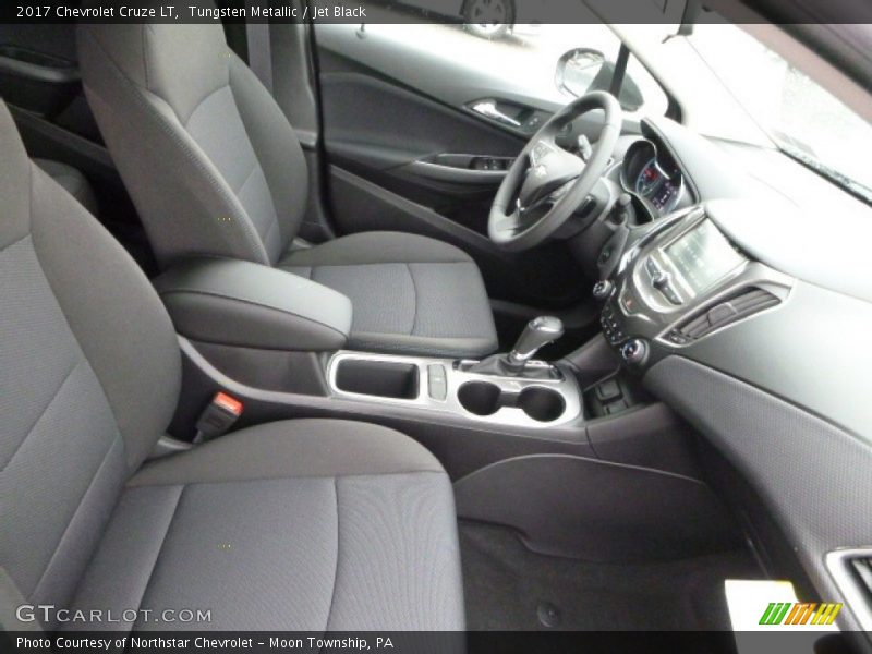 Tungsten Metallic / Jet Black 2017 Chevrolet Cruze LT