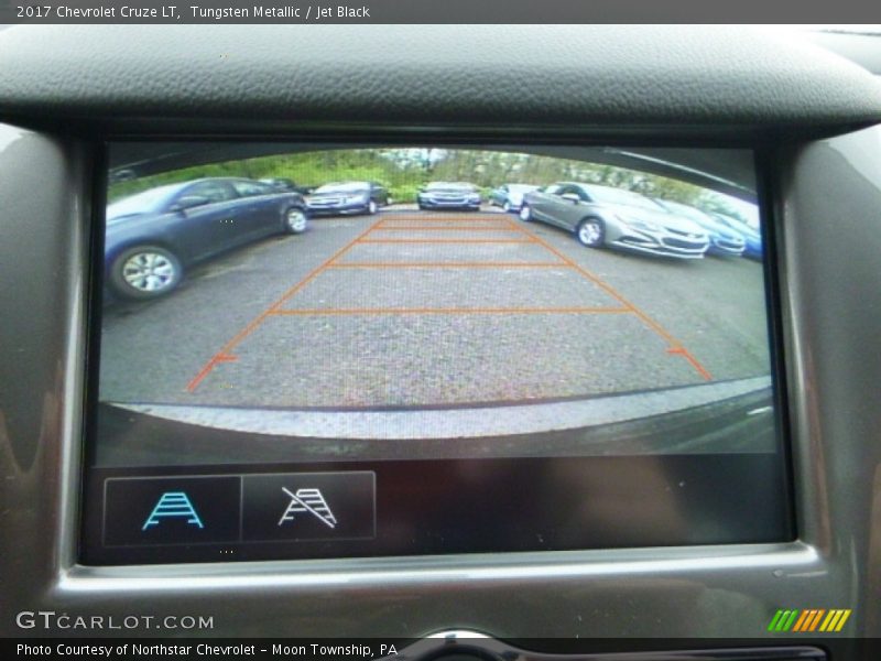 Tungsten Metallic / Jet Black 2017 Chevrolet Cruze LT