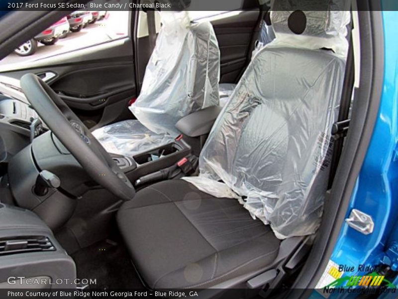 Blue Candy / Charcoal Black 2017 Ford Focus SE Sedan
