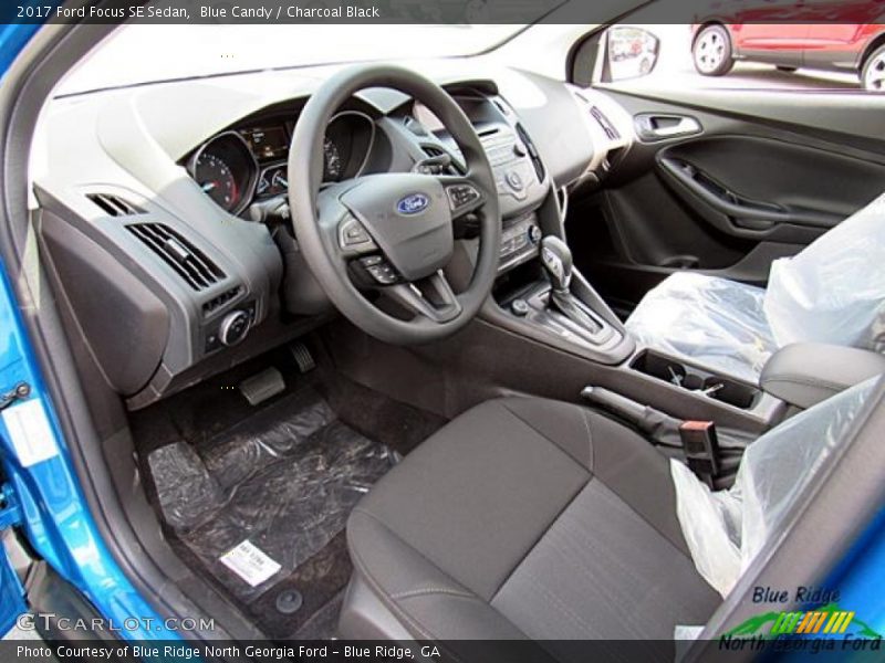Blue Candy / Charcoal Black 2017 Ford Focus SE Sedan
