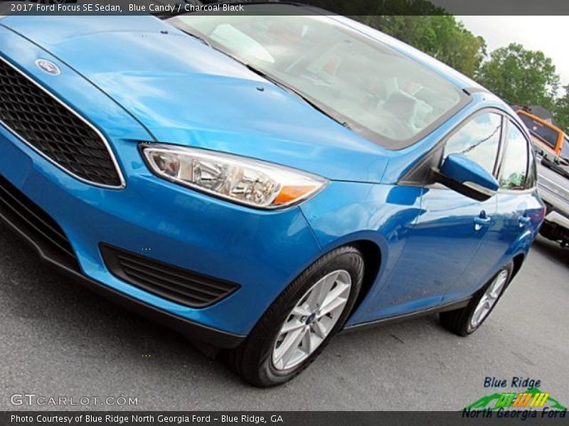 Blue Candy / Charcoal Black 2017 Ford Focus SE Sedan