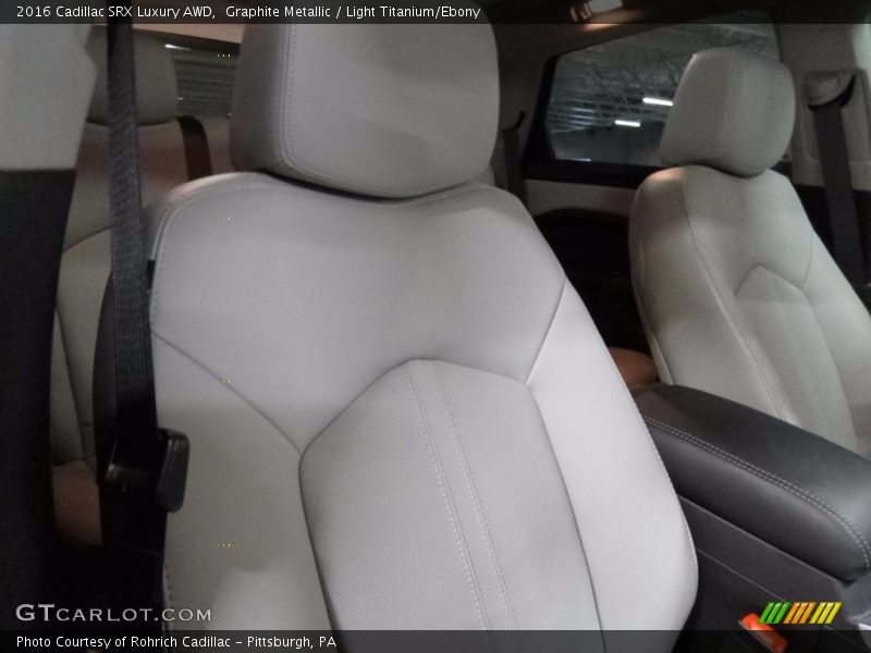 Graphite Metallic / Light Titanium/Ebony 2016 Cadillac SRX Luxury AWD