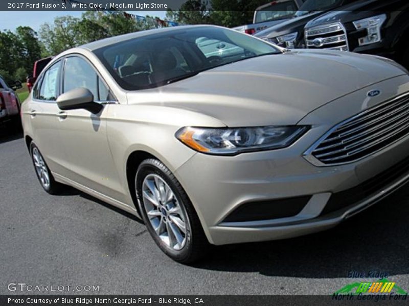 White Gold / Medium Light Stone 2017 Ford Fusion S