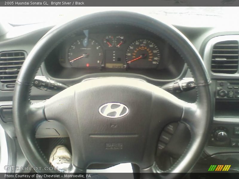 Bright Silver / Black 2005 Hyundai Sonata GL