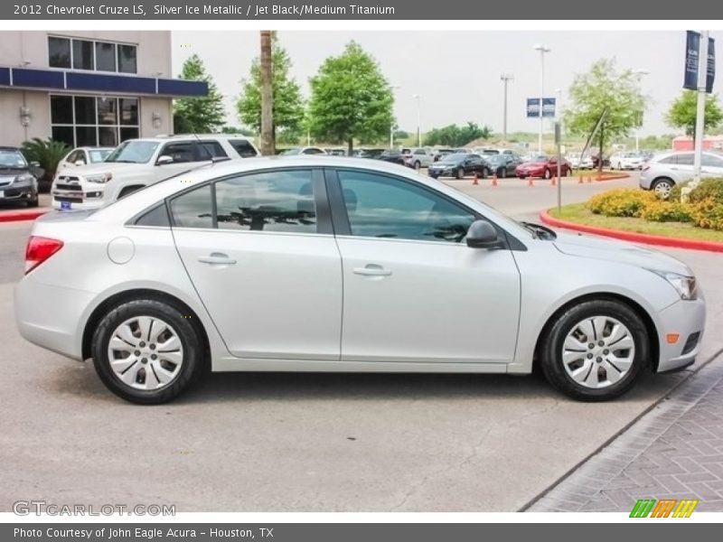 Silver Ice Metallic / Jet Black/Medium Titanium 2012 Chevrolet Cruze LS