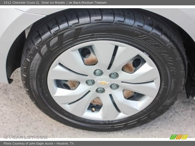 Silver Ice Metallic / Jet Black/Medium Titanium 2012 Chevrolet Cruze LS