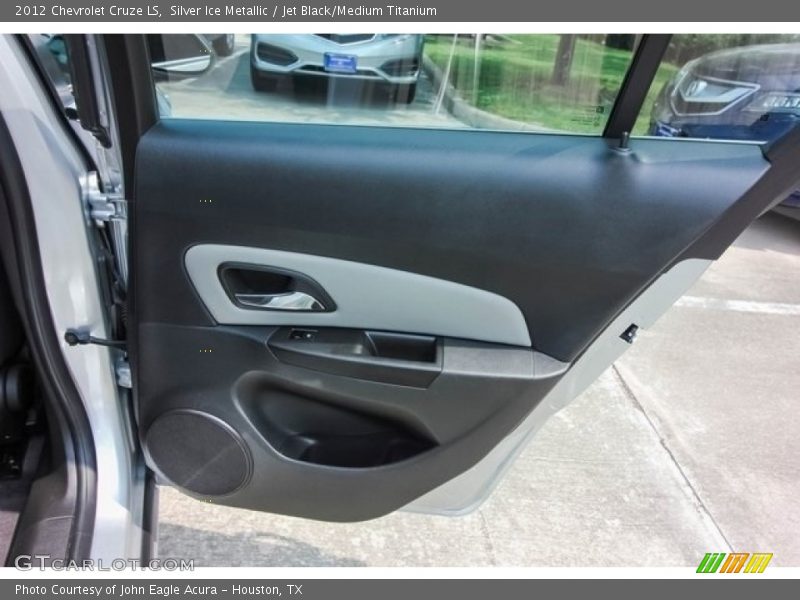 Silver Ice Metallic / Jet Black/Medium Titanium 2012 Chevrolet Cruze LS