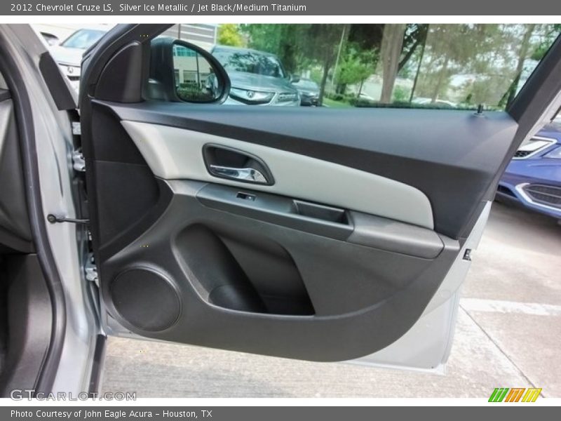 Silver Ice Metallic / Jet Black/Medium Titanium 2012 Chevrolet Cruze LS