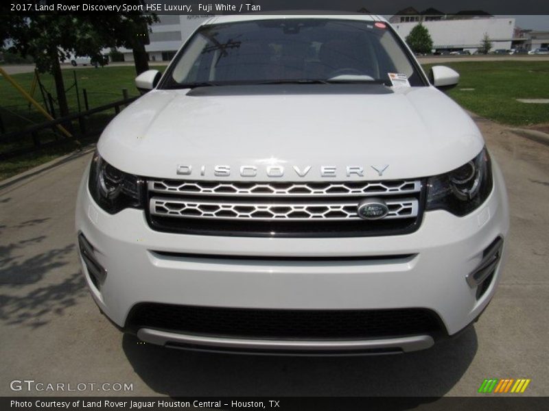 Fuji White / Tan 2017 Land Rover Discovery Sport HSE Luxury