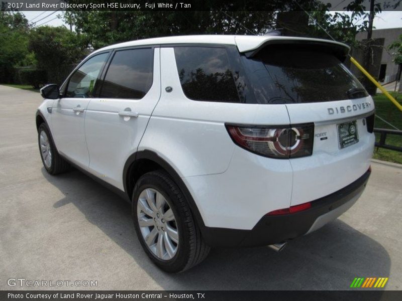 Fuji White / Tan 2017 Land Rover Discovery Sport HSE Luxury