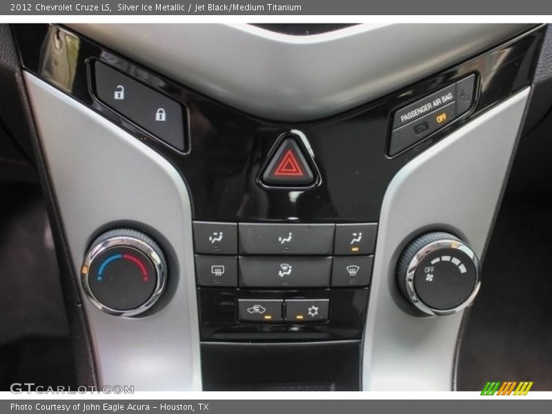 Silver Ice Metallic / Jet Black/Medium Titanium 2012 Chevrolet Cruze LS