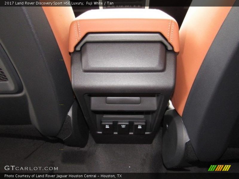 Fuji White / Tan 2017 Land Rover Discovery Sport HSE Luxury