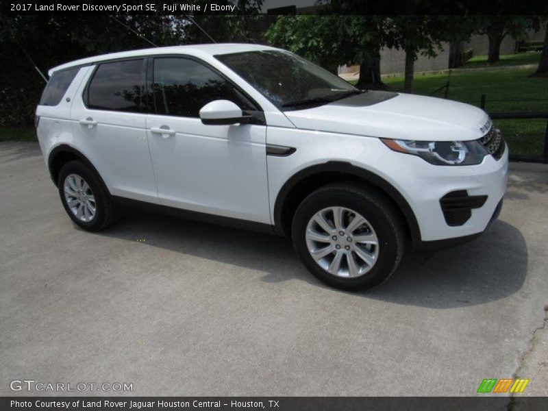 Fuji White / Ebony 2017 Land Rover Discovery Sport SE