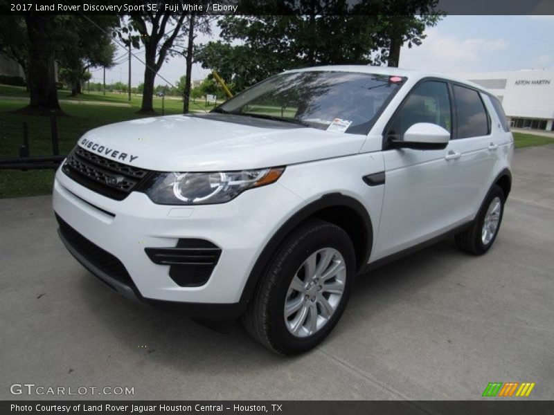 Fuji White / Ebony 2017 Land Rover Discovery Sport SE