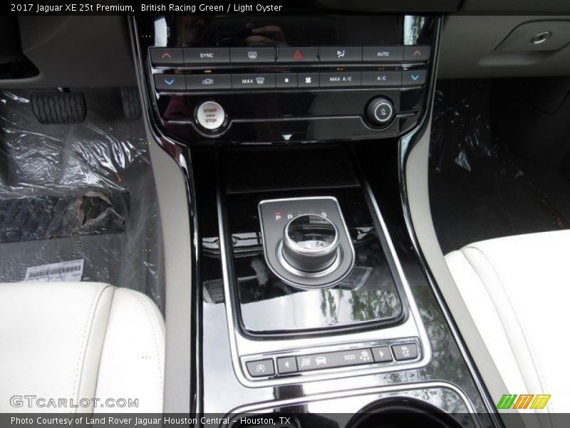 British Racing Green / Light Oyster 2017 Jaguar XE 25t Premium