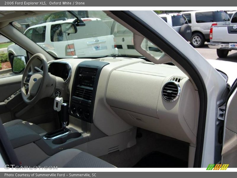 Oxford White / Stone 2006 Ford Explorer XLS