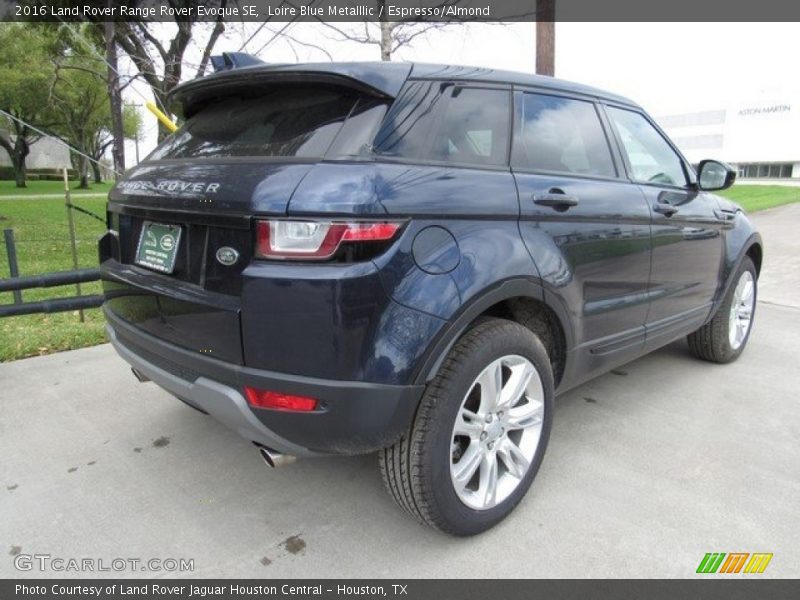 Loire Blue Metalllic / Espresso/Almond 2016 Land Rover Range Rover Evoque SE