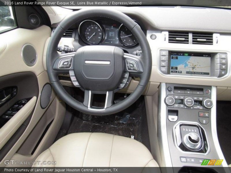Loire Blue Metalllic / Espresso/Almond 2016 Land Rover Range Rover Evoque SE
